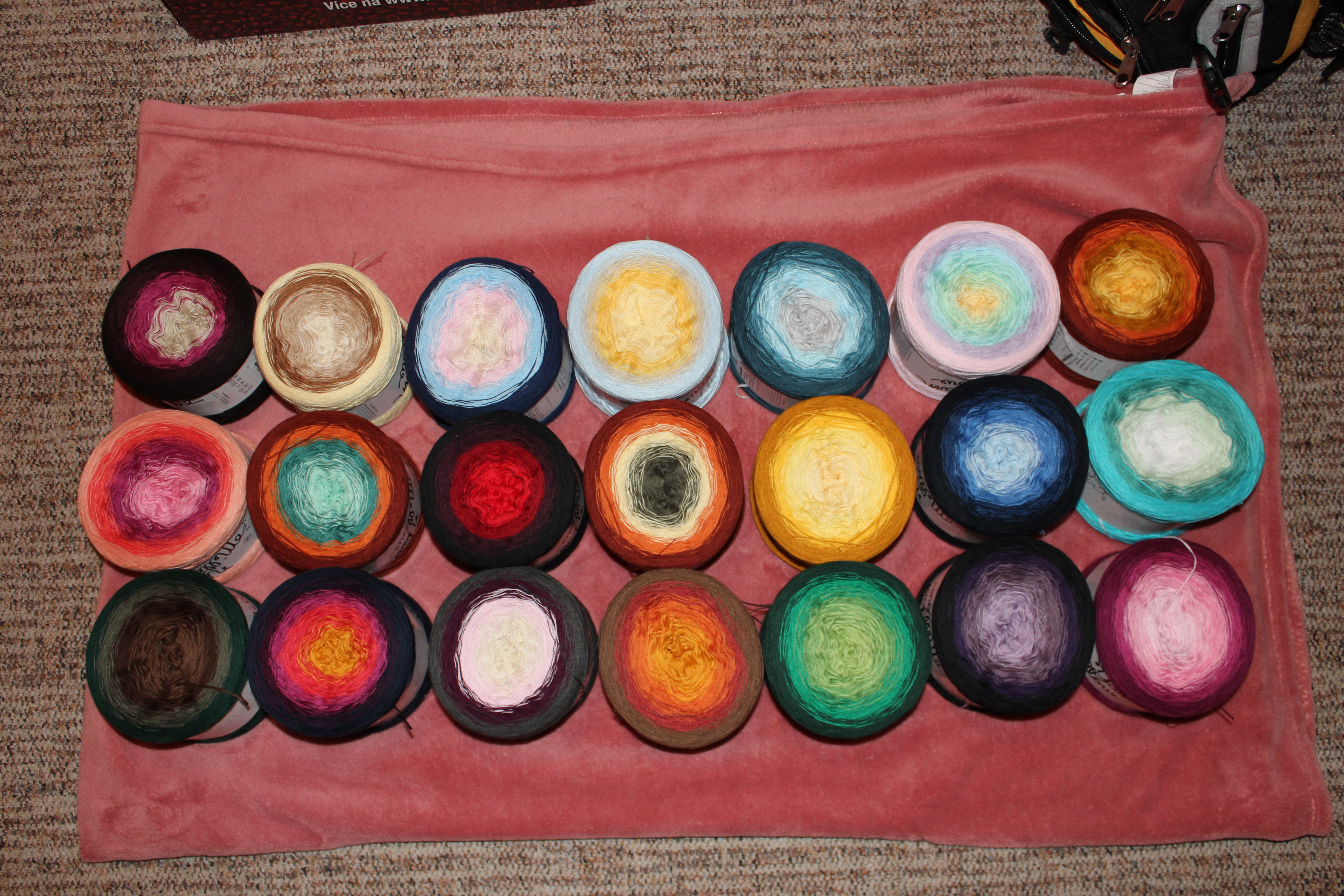 Naskladnili jsme pro Vás klubíčka